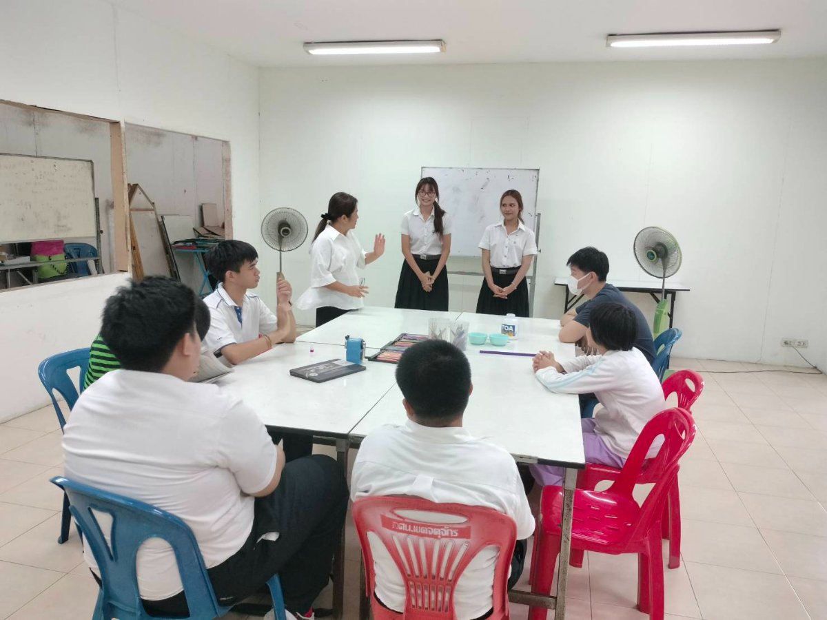 นักศึกษา คณะศึกษาศาสตร์ มหาวิทยาลัยศรีนครินทรวิโรฒ สังเกตการและช่วยสอน กลุ่มเป้าหมายพิเศษ