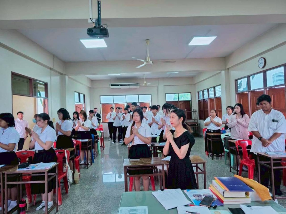 วันที่ 31 พฤษภาคม 2569 กิจกรรมสวดมนต์ไหว้พระ เจริญจิตตภาวนา เพื่อส่งเสริมคุณธรรม จริยธรรม และพัฒนาคุณภาพชีวิตของผู้เรียน