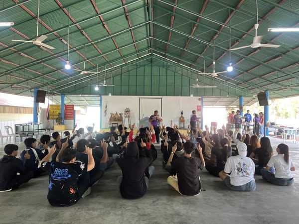 คณะครูและนักศึกษา ศกร. ระดับแขวงคลองสองต้นนุ่น จัดโครงการอบรมส่งเสริมคุณธรรมจริยธรรมสู่การเป็นพลเมืองที่ดี ???? 15-16 กุมภาพันธ์ 2568 ???? ค่ายศรีกะอางค์แคมป์ จังหวัดนครนายก ???? กิจกรรมในโครงการมุ่งเน้นการปลูกฝังคุณธรรม จริยธรรม และจิตสำนึกความเป็นพลเมือ