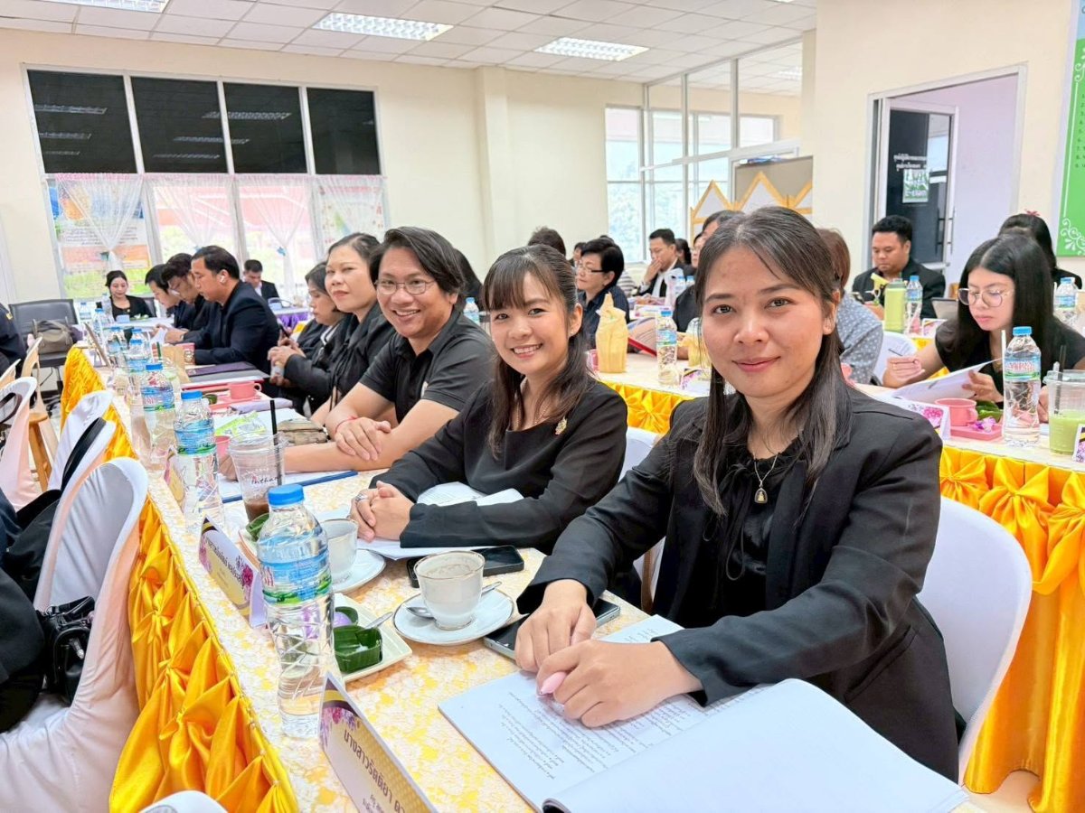 วันที่ 9 กรกฎาคม 2569 เข้าร่วมประชุมชี้แจงการดำเนินงานการ ประเมินระดับการรู้หนังสือ (การอ่านออกเขียนได้) ภาคเรียนที่ 1 ปีการศึกษา 2569 ณ ห้องประชุมศูนย์ส่งเสริมการเรียนรู้ระดับเขตบางบอน เขตบางบอน