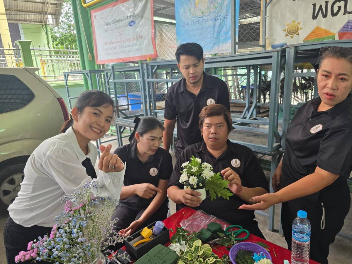 11 สิงหาคม 2569 โครงการพัฒนาอาชีพชุมชน  หลักสูตรการจัดดอกไม้สด จำนวน 5 ชัวโมง 