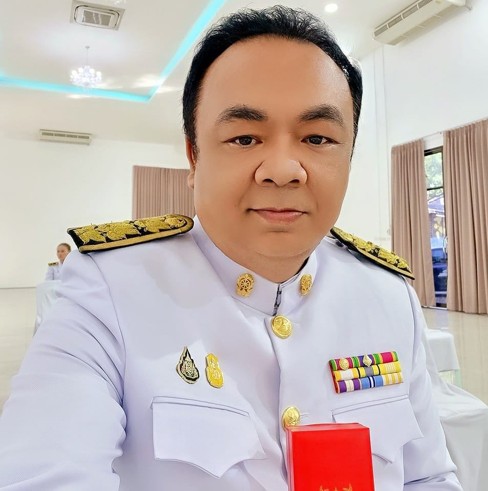 นายเฉลิมพล  อ่อนละออ