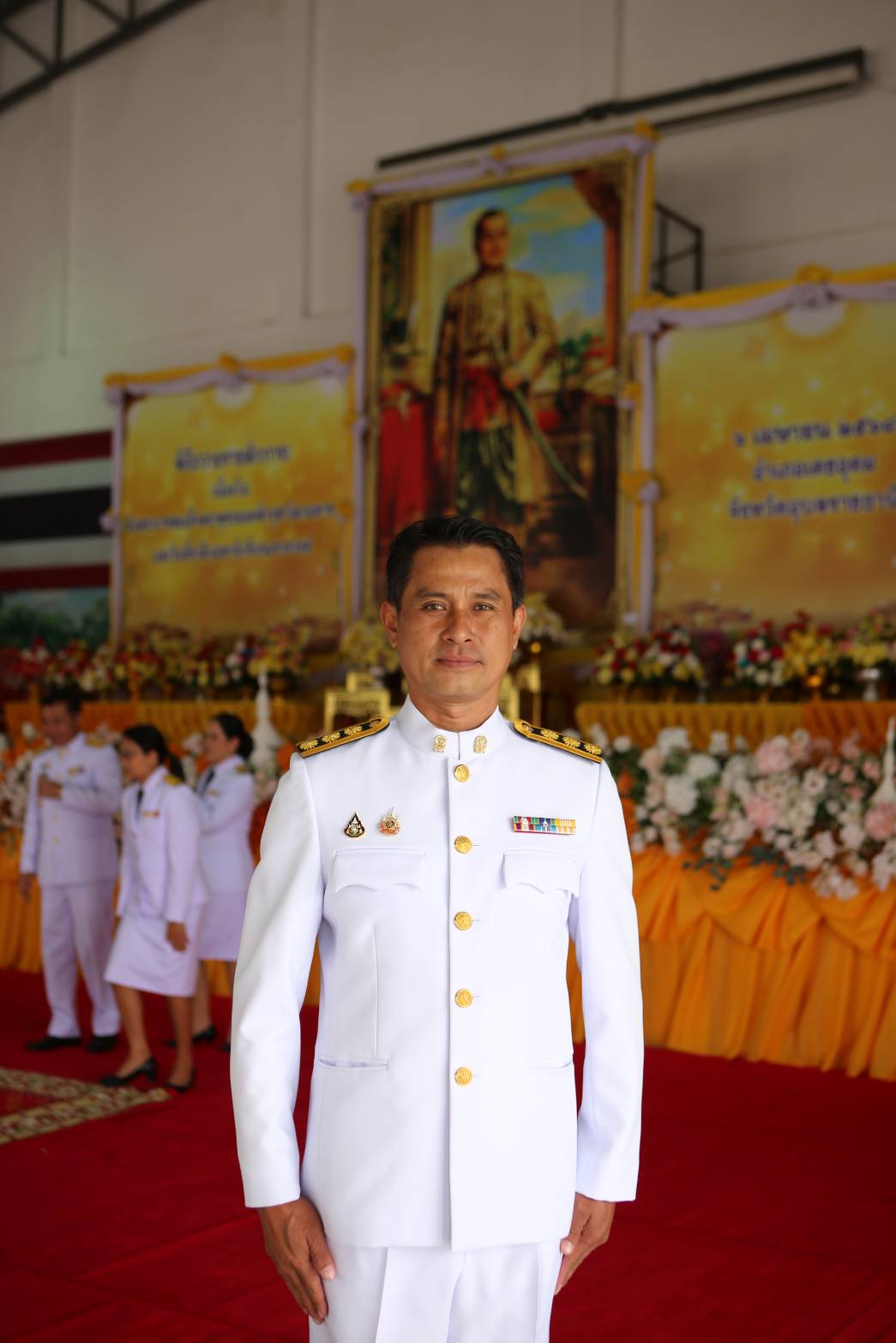 นายบุญจันทร์   บุตรให้